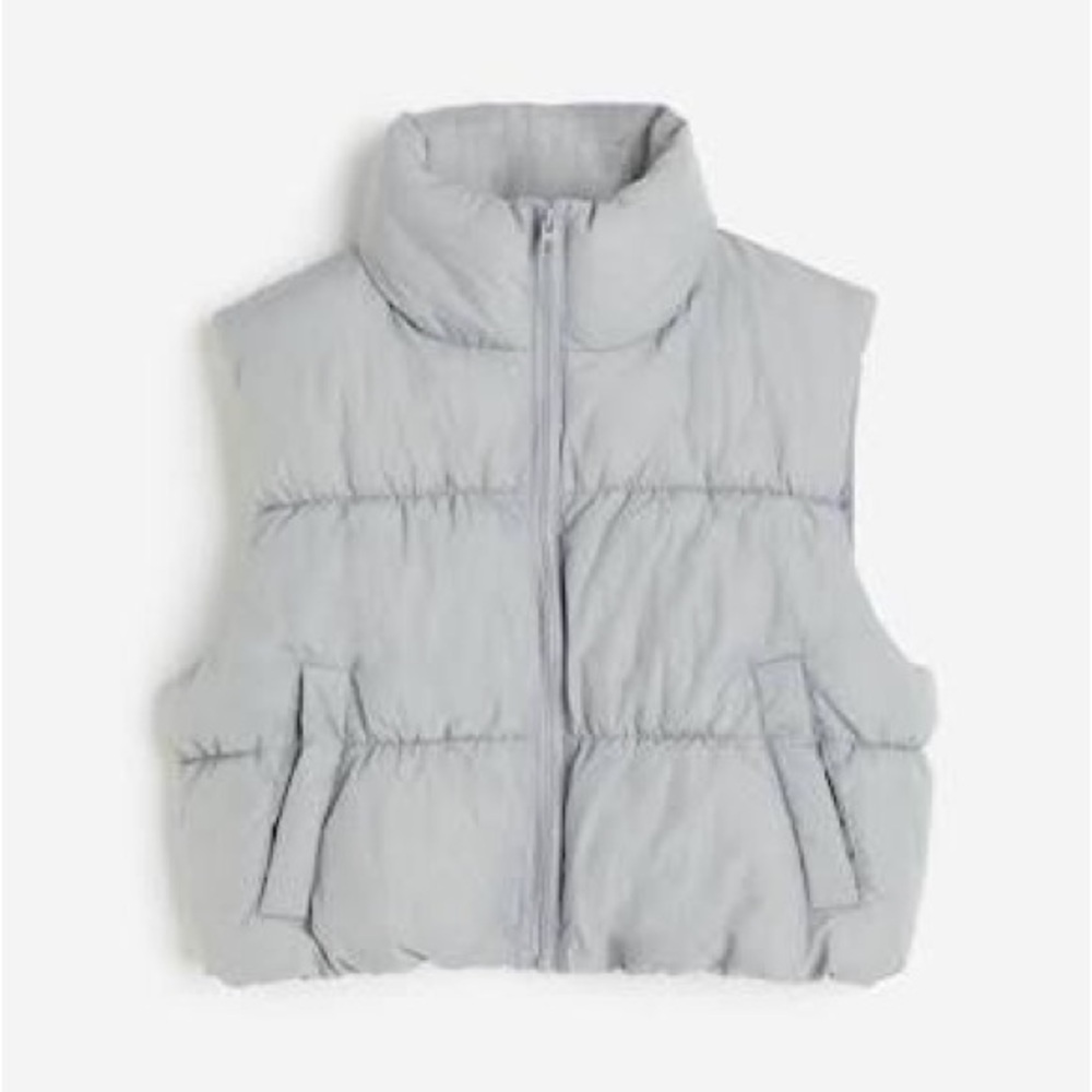 Cropped gray puffer vest